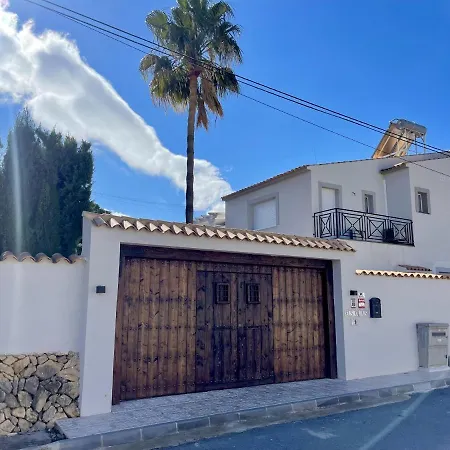 Albir & Relax Вилла *